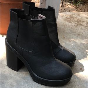 Chunky heel boots